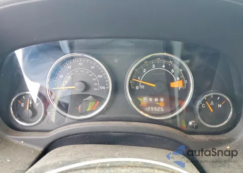 2015 Jeep Compass Latitude z USA, uszkodzony, nr VIN 1C4NJDEB1FD271591